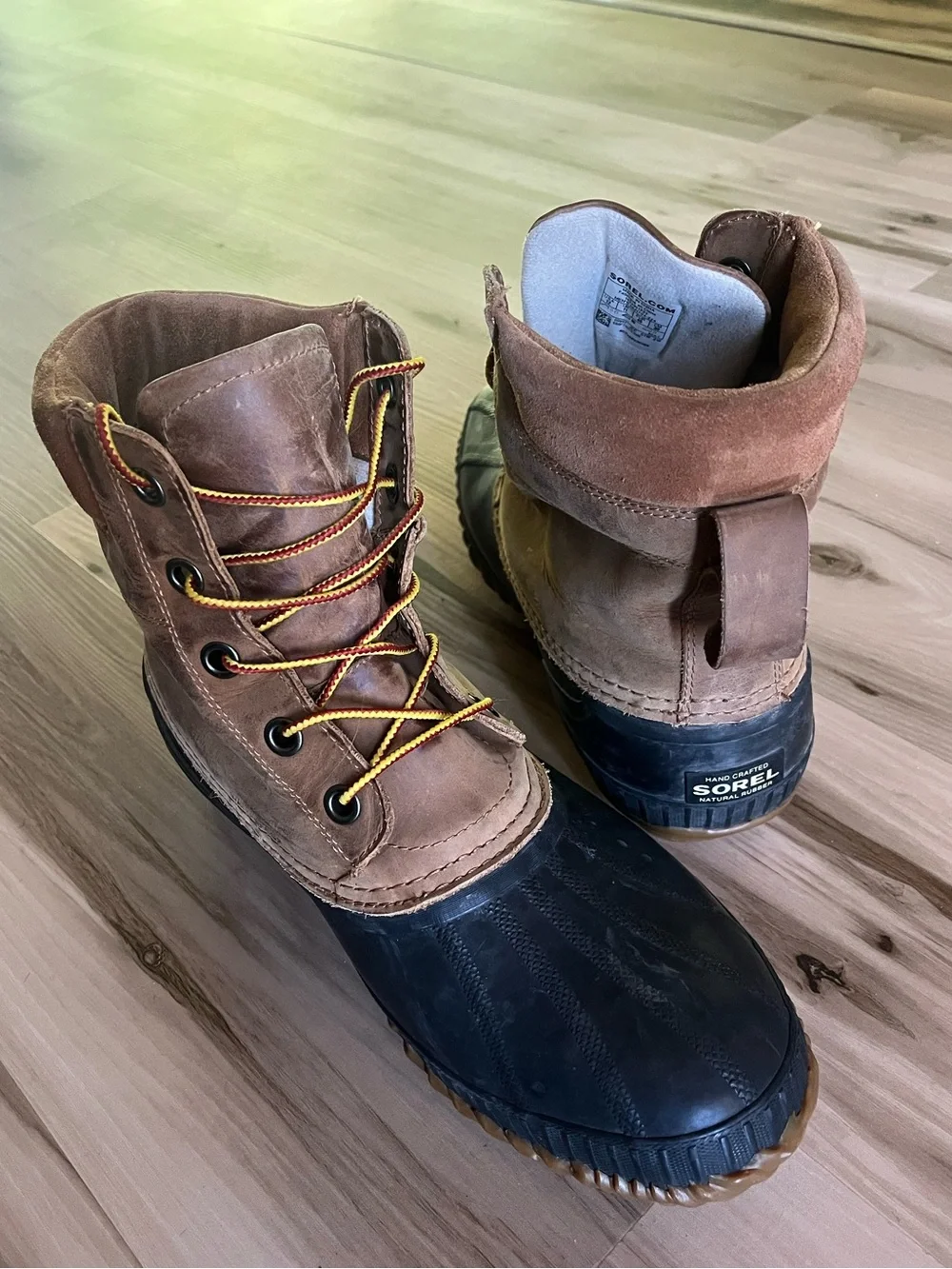 Sorel Men's Cheyanne Lace Full Grain Leather Duck Boots in Chipmunk /Black Sz 12